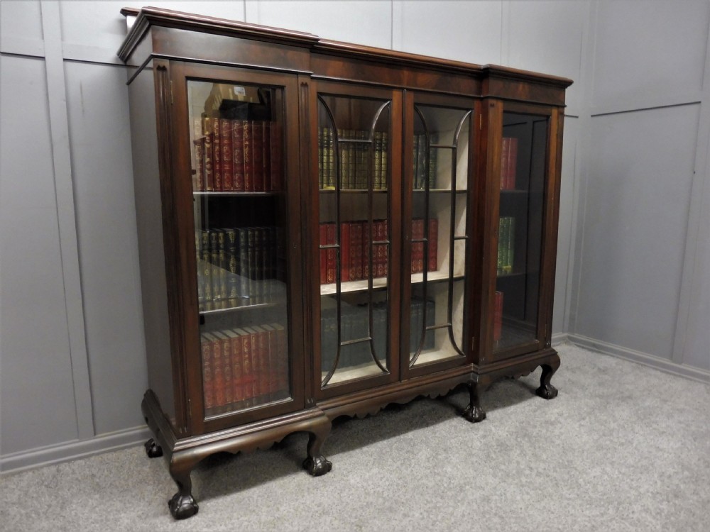 EDWARDIAN MAHOGANY BREAKFRONT BOOKCASE View IV