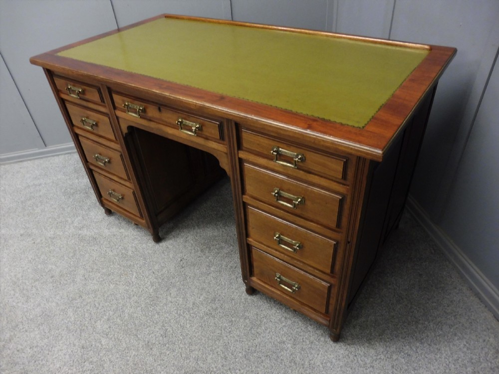 GOOD QUALITY WALNUT DESK CIRCA 1900 View III