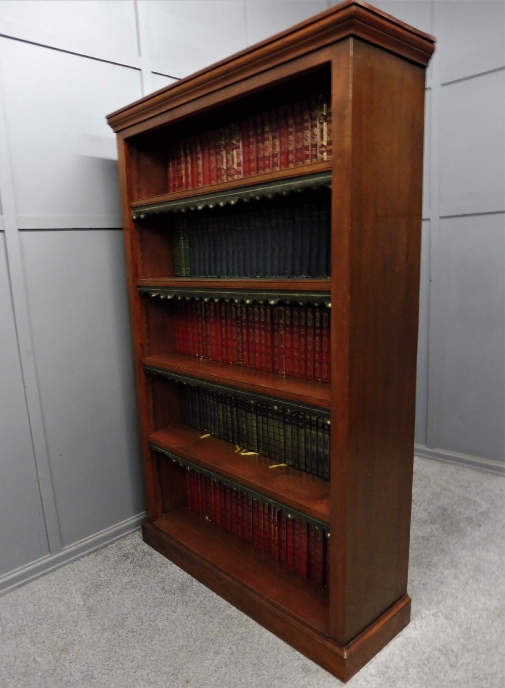 VICTORIAN MAHOGANY BOOKCASE View IV
