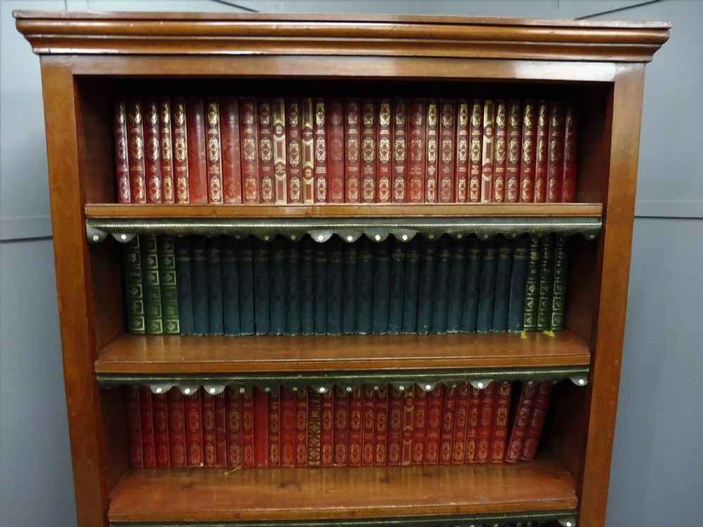 VICTORIAN MAHOGANY BOOKCASE View V
