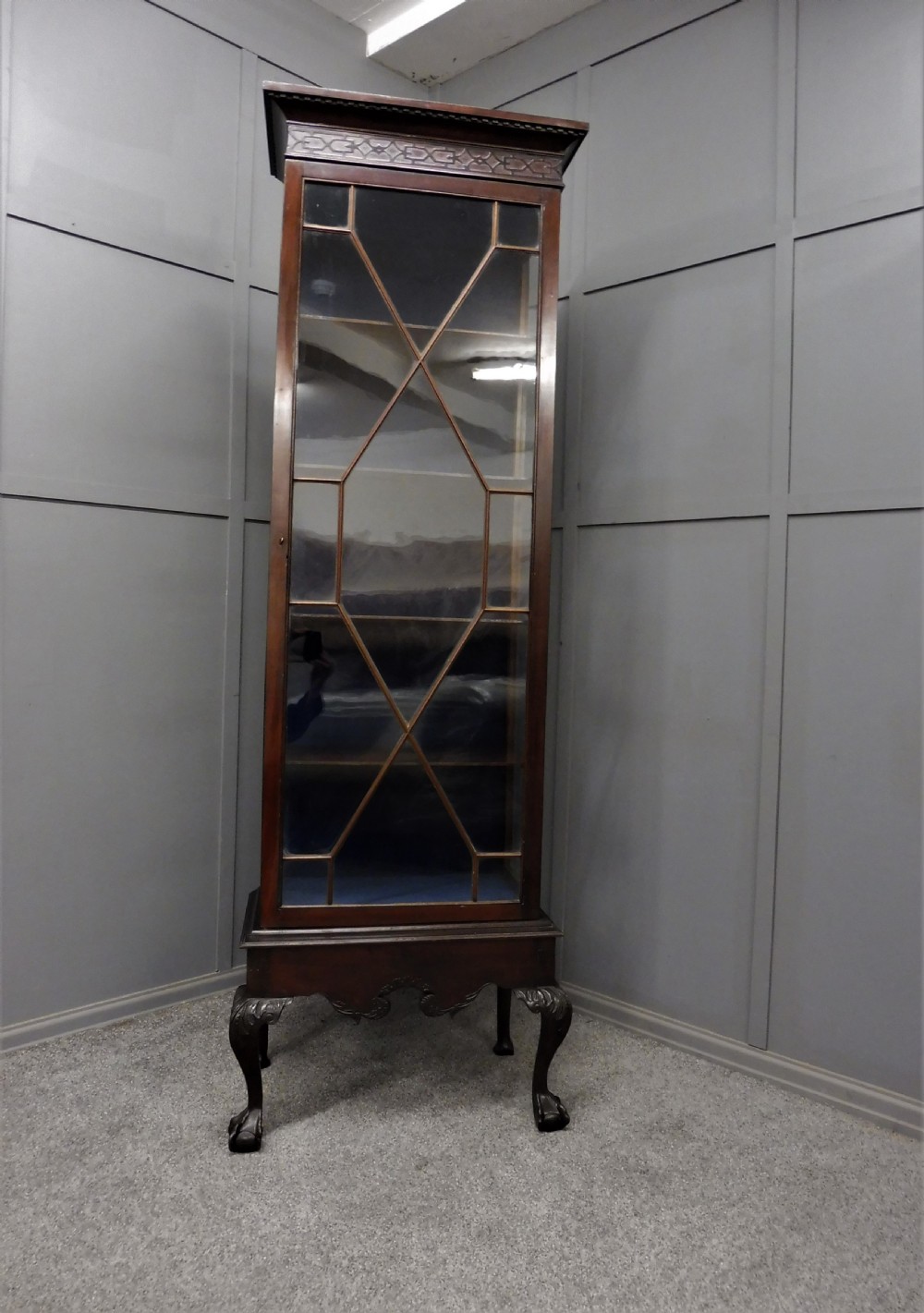 TALL SLIM MAHOGANY DISPLAY CABINET CIRCA 1900-1910 View IX