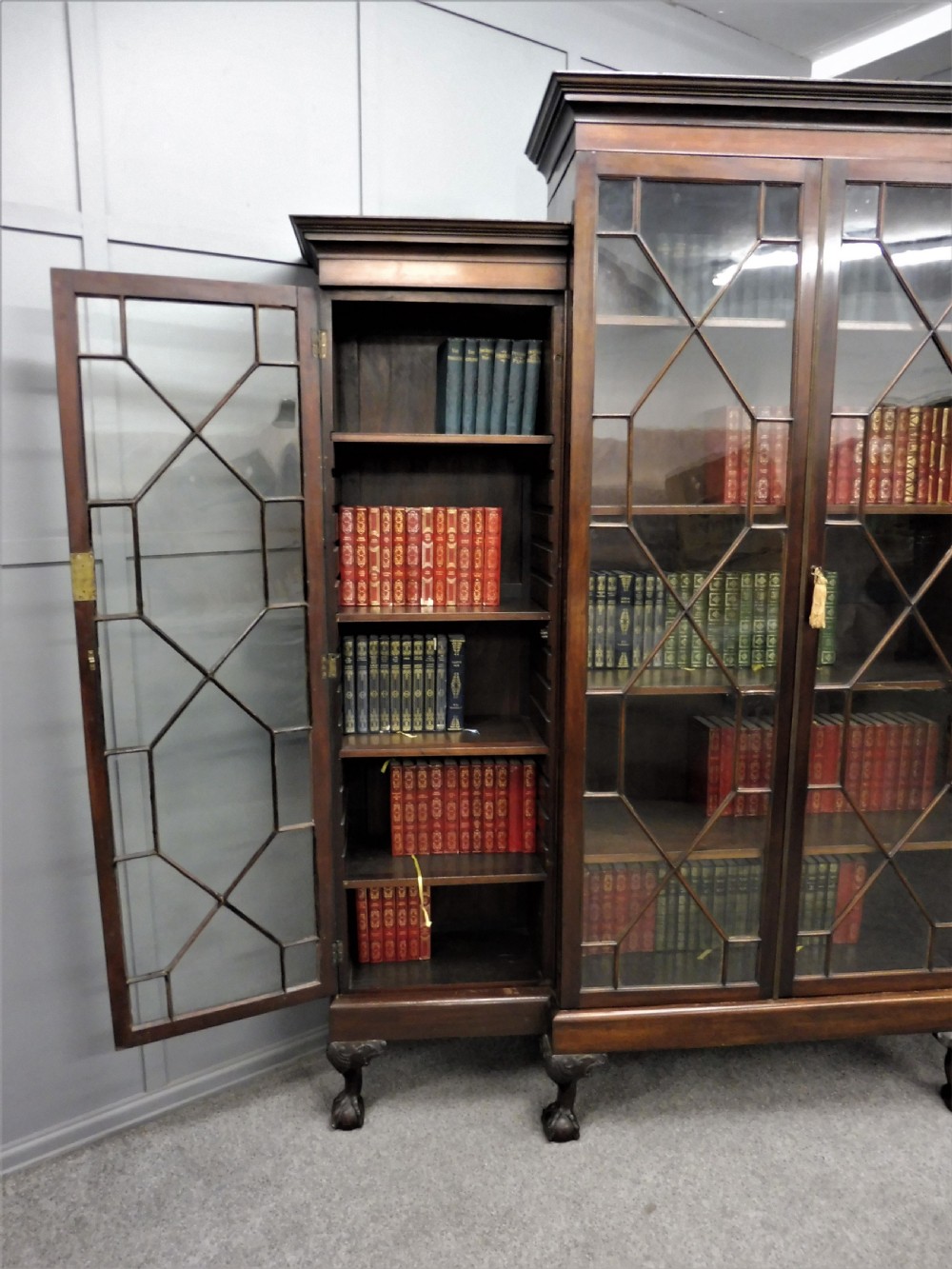 LARGE VICTORIAN MAHOGANY BOOKCASE View X