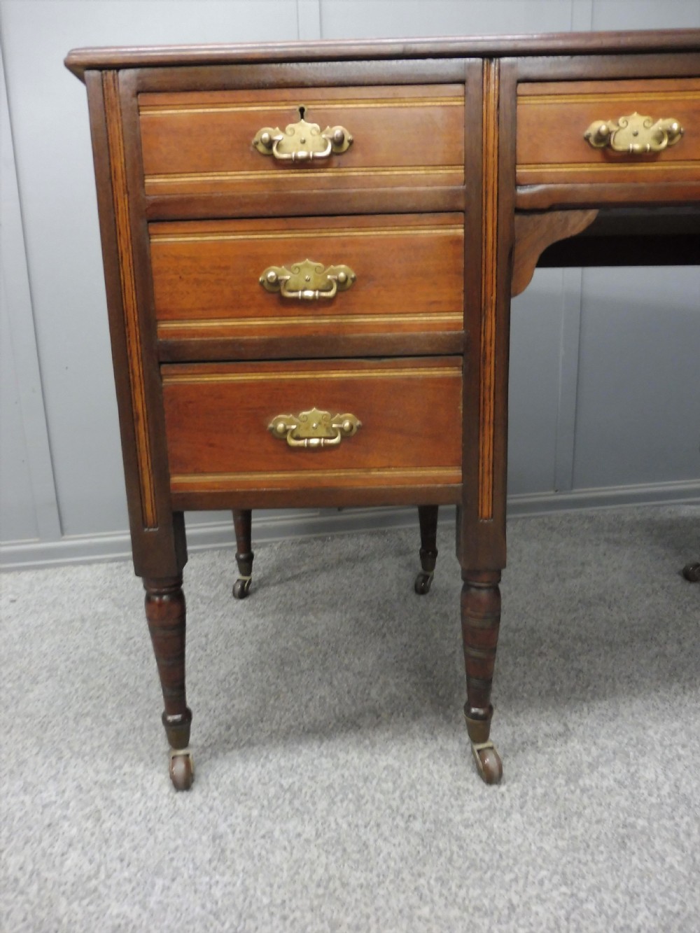 LATE VICTORIAN MAHOGANY DESK View X