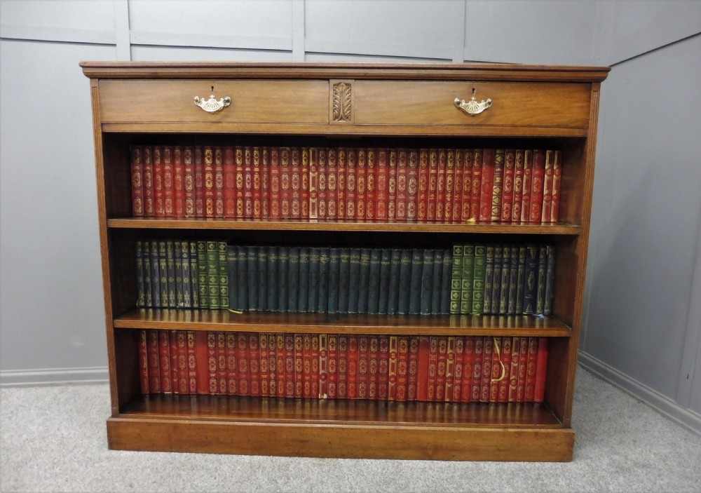 LATE 19TH CENTURY WALNUT BOOKCASE