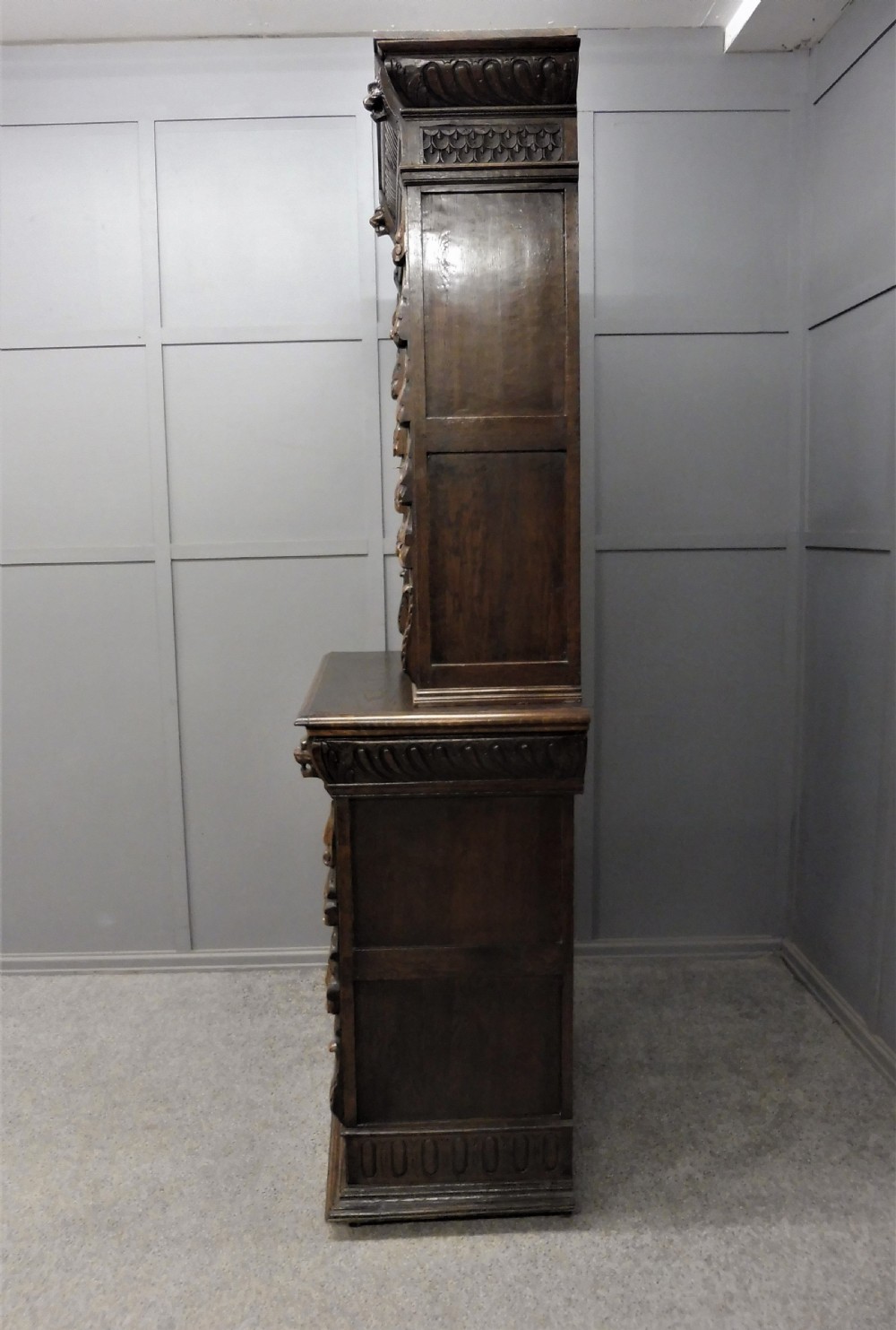 VICTORIAN CARVED OAK BOOKCASE  View XV
