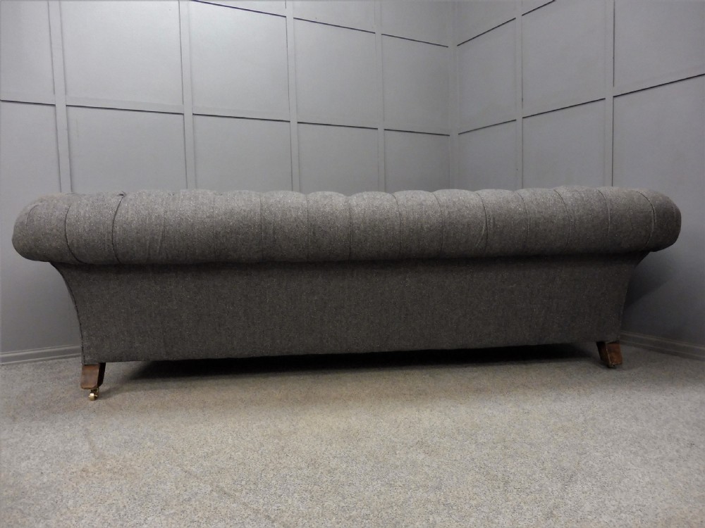 VERY LARGE ORIGINAL VICTORIAN CHESTERFIELD SOFA FULLY RESTORED View VII
