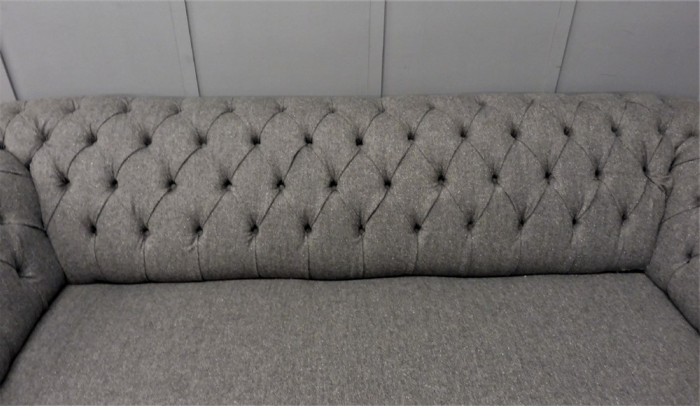 VERY LARGE ORIGINAL VICTORIAN CHESTERFIELD SOFA FULLY RESTORED View X