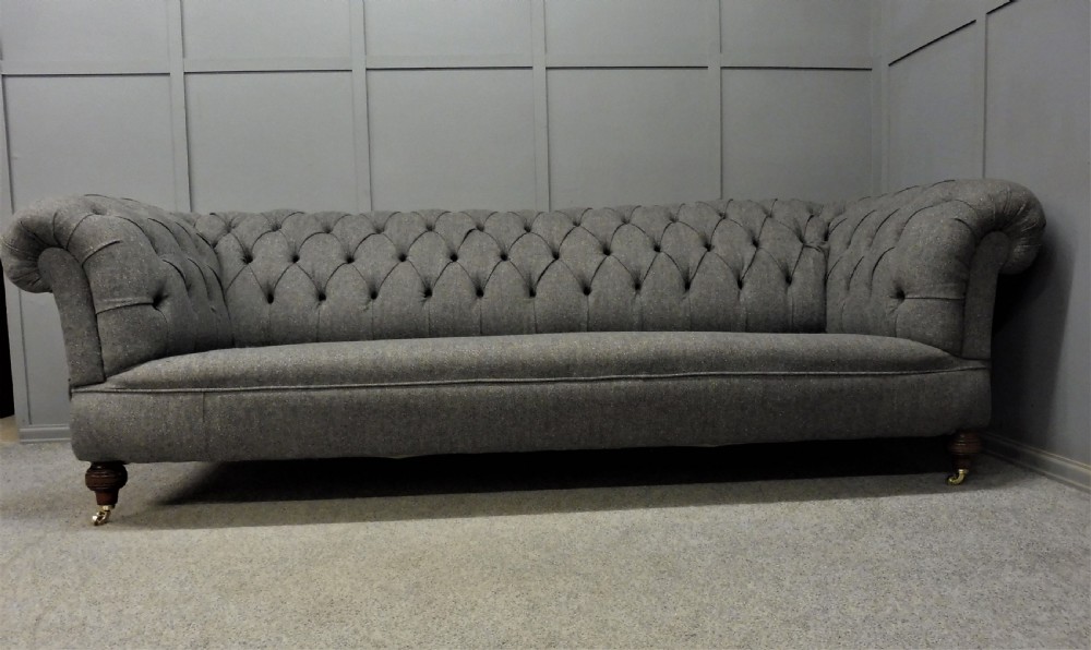 VERY LARGE ORIGINAL VICTORIAN CHESTERFIELD SOFA FULLY RESTORED View XI