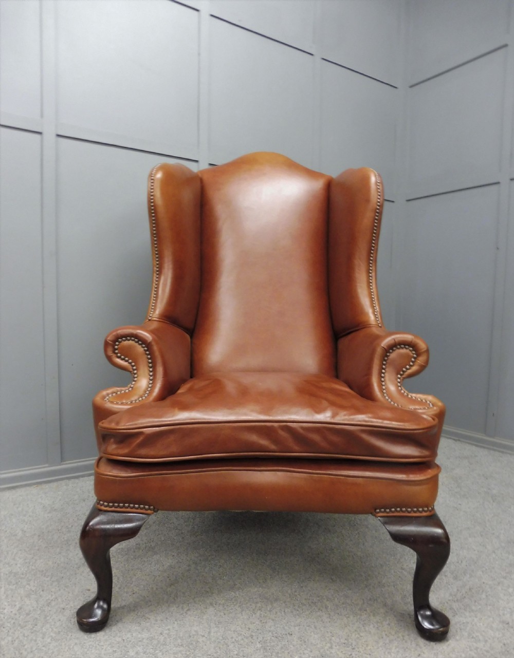 LARGE LEATHER WING ARMCHAIR View XI