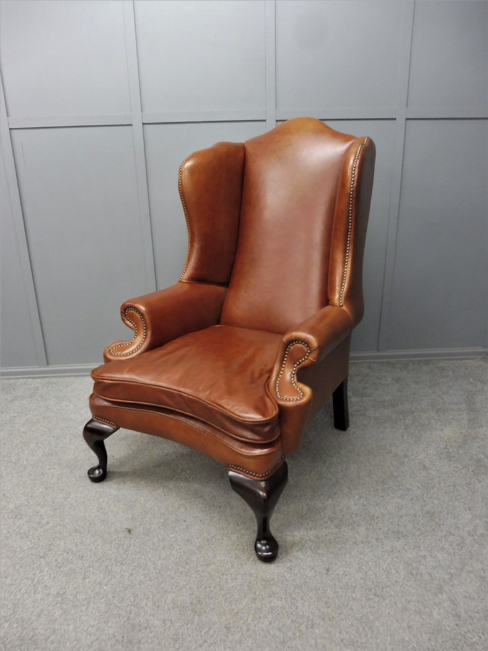 LARGE LEATHER WING ARMCHAIR View XIII