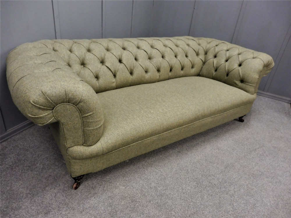 LARGE VICTORIAN CHESTERFIELD SOFA View V