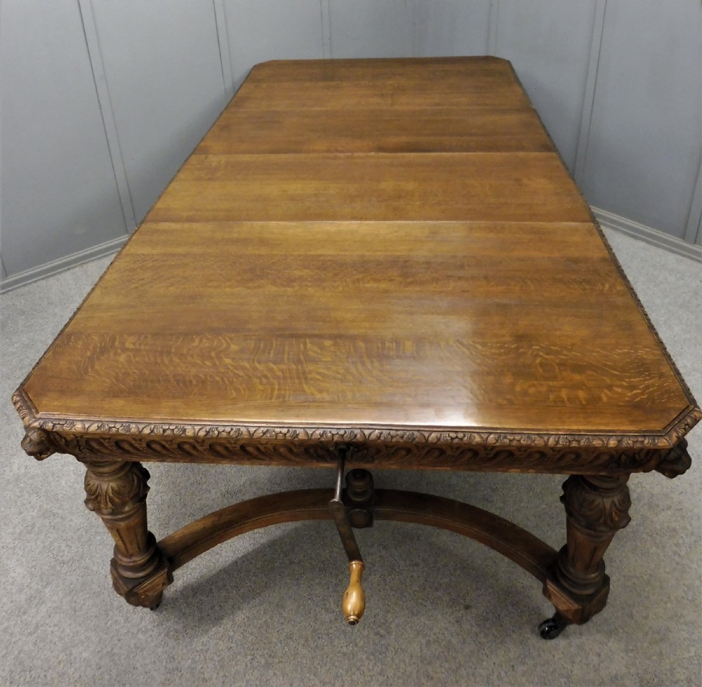 VICTORIAN CARVED OAK EXTENDING DINING TABLE CIRCA 1880 View IV