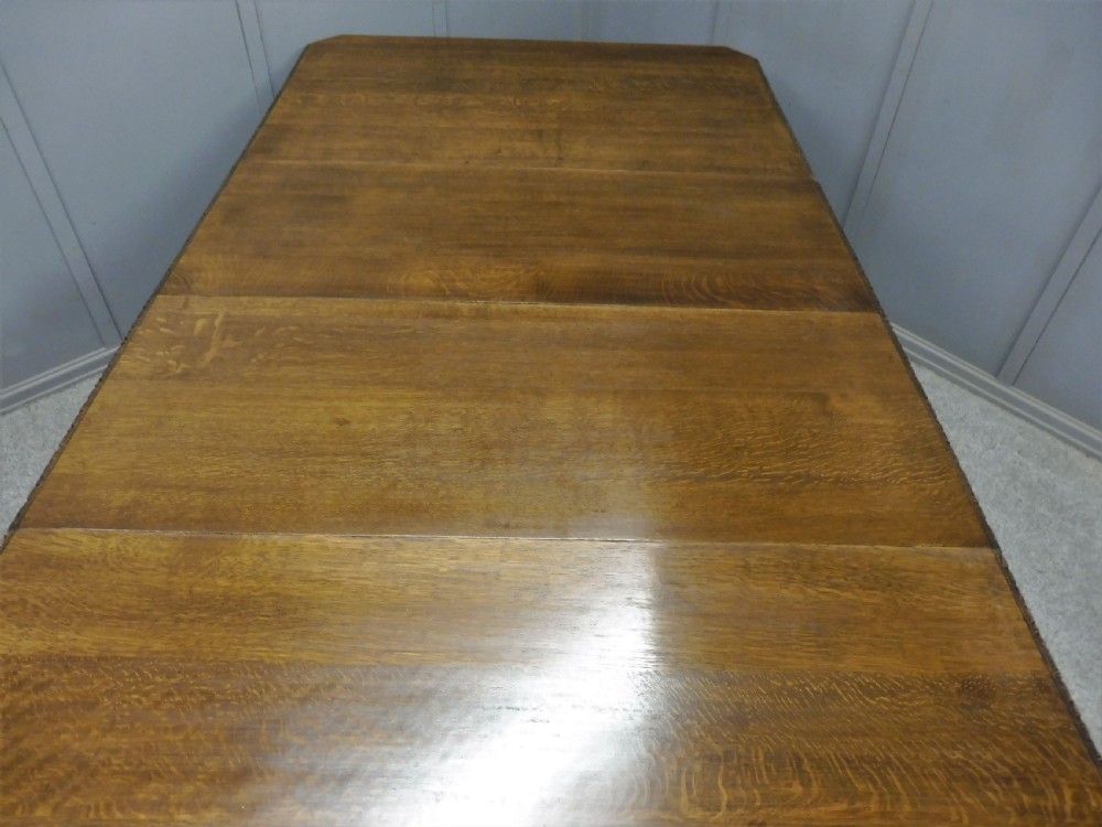 VICTORIAN CARVED OAK EXTENDING DINING TABLE CIRCA 1880 View VI