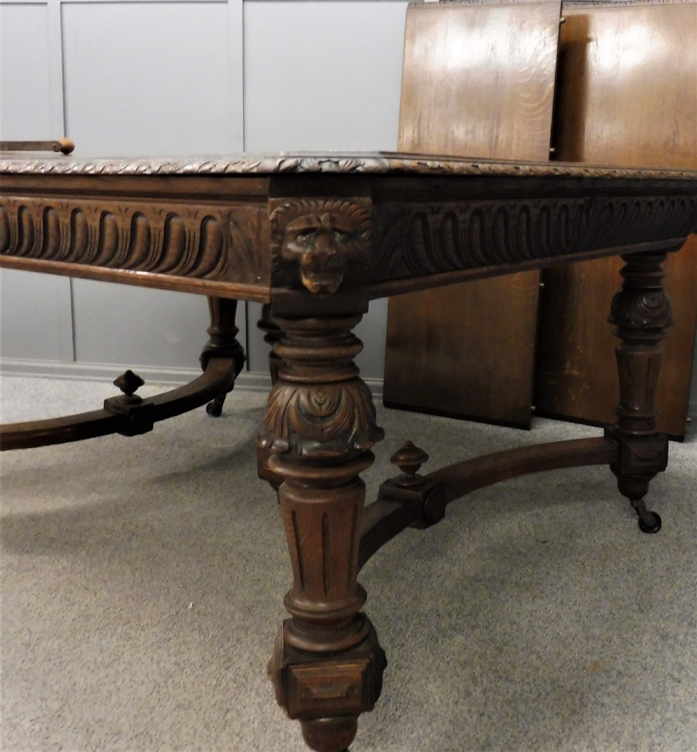 VICTORIAN CARVED OAK EXTENDING DINING TABLE CIRCA 1880 View VIII