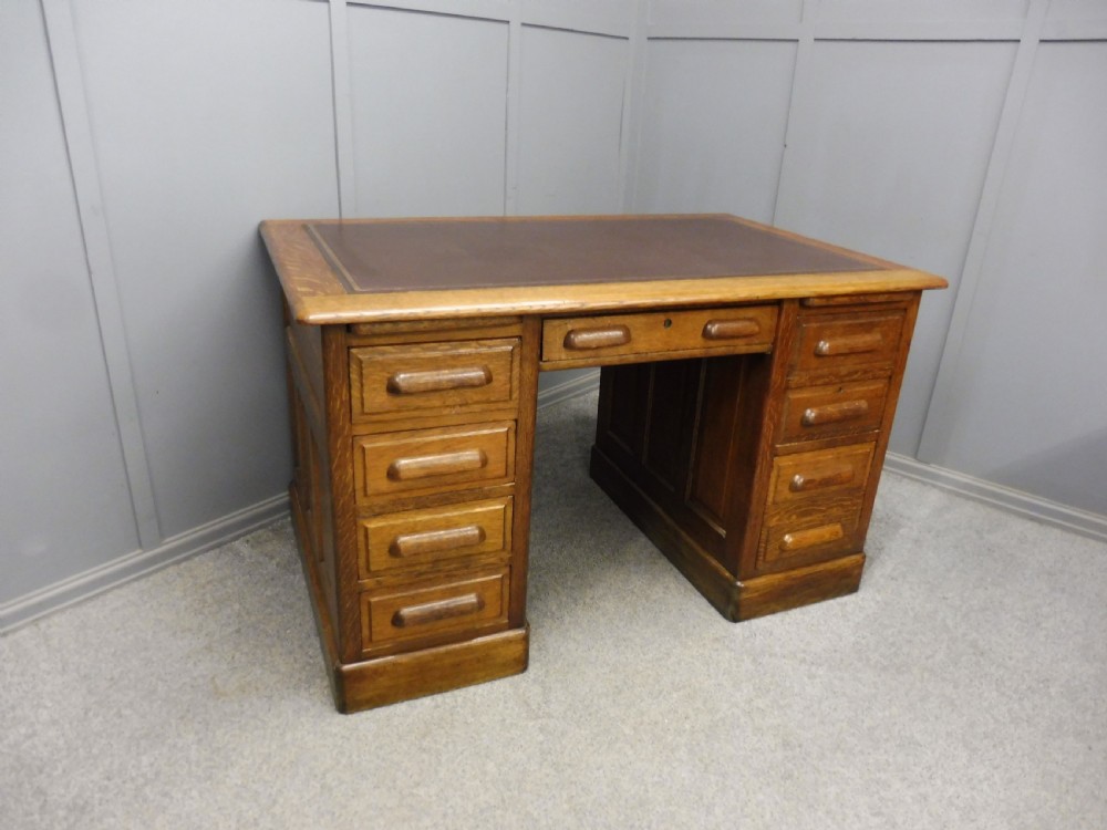 EDWARDIAN OAK LEATHER TOP DESK View II