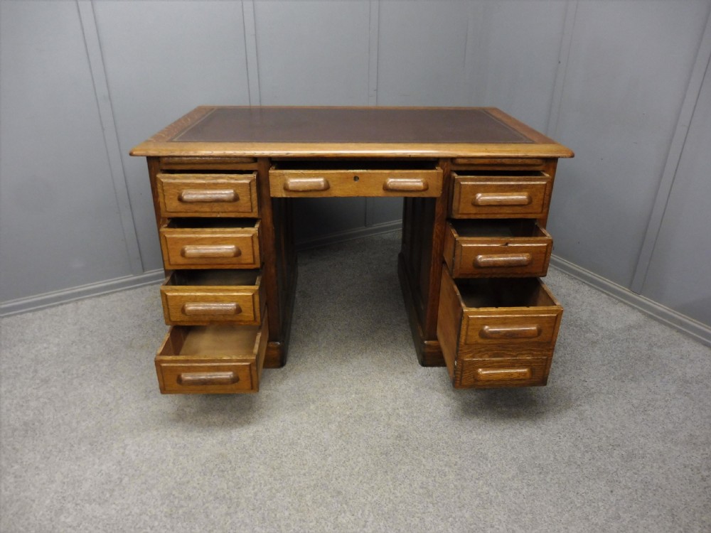 EDWARDIAN OAK LEATHER TOP DESK View VII