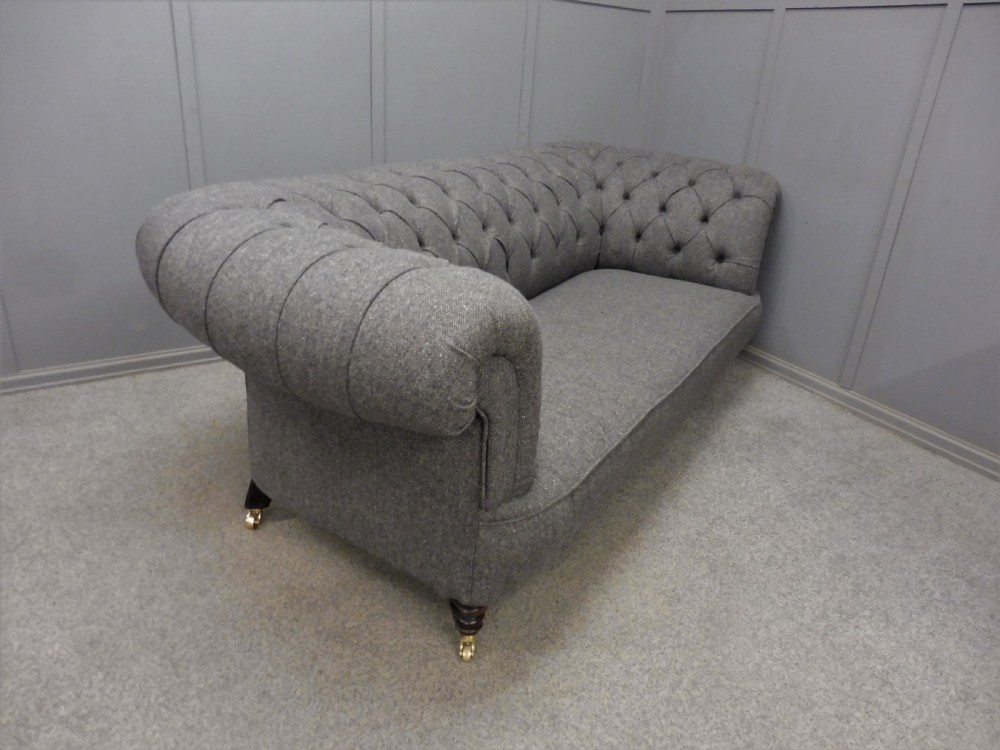 LARGE FULLY RESTORED VICTORIAN CHESTERFIELD SOFA View XIII