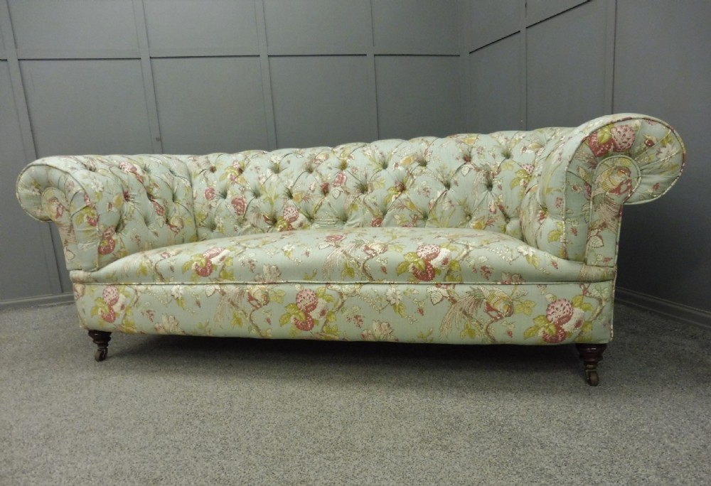 FULLY RESTORED ANTIQUE CHESTERFIELD SOFA