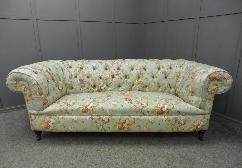 FULLY RESTORED ANTIQUE CHESTERFIELD SOFA View IV