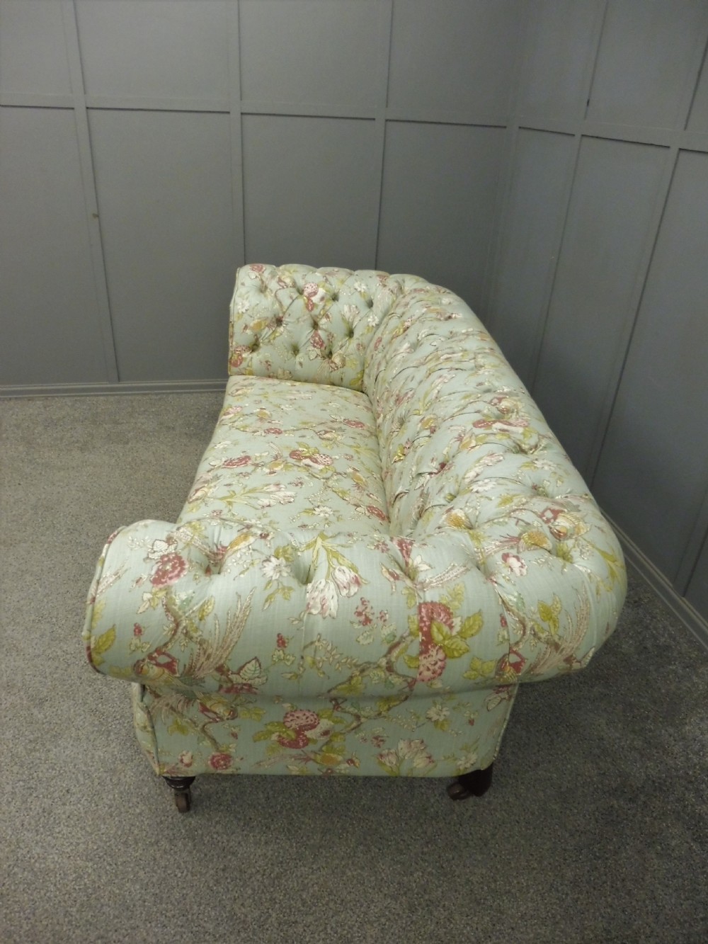 FULLY RESTORED ANTIQUE CHESTERFIELD SOFA View IX