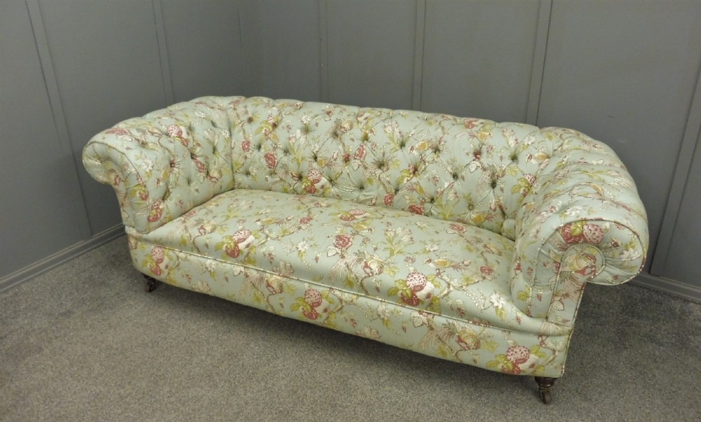 FULLY RESTORED ANTIQUE CHESTERFIELD SOFA View XIV