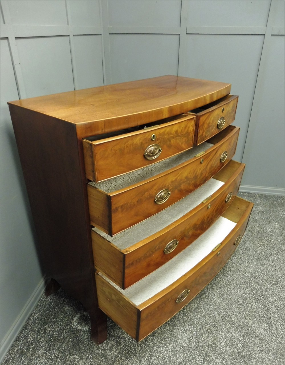 GEORGIAN MAHOGANY CHEST OF DRAWERS CIRCA 1780-1800 View VIII