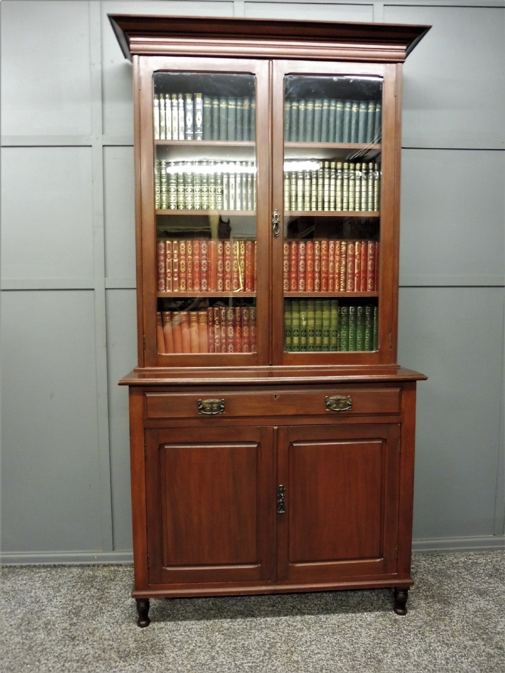 EDWARDIAN MAHOGANY BOOKCASE View III