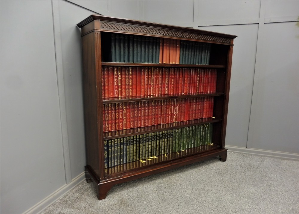 EDWARDIAN MAHOGANY OPEN BOOKCASE
