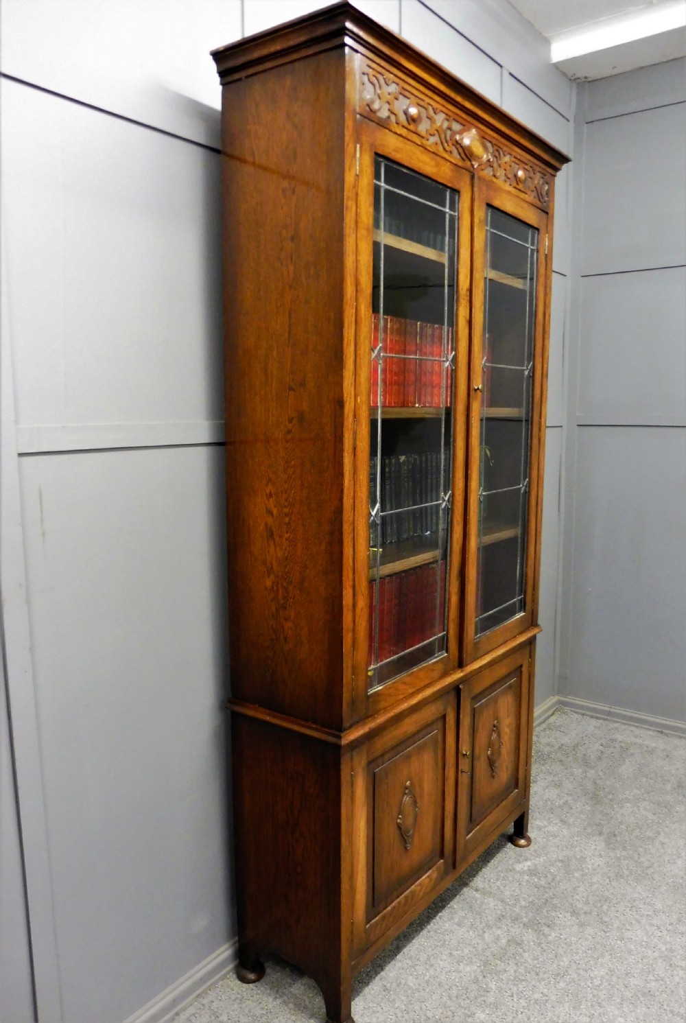 EDWARDIAN OAK BOOKCASE View IV