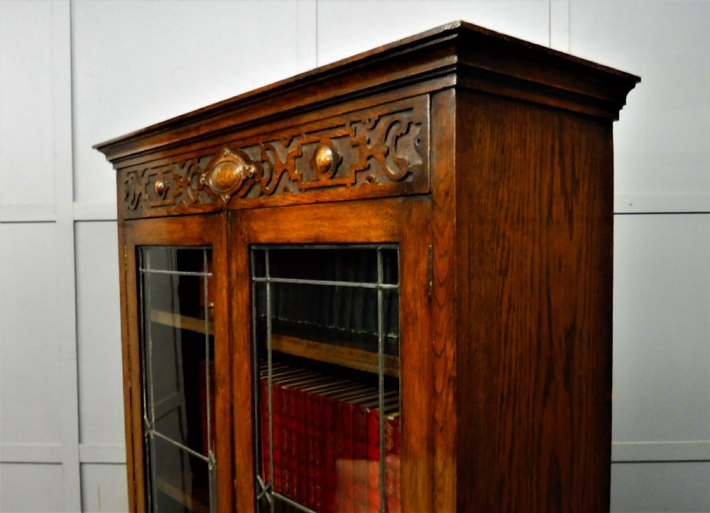 EDWARDIAN OAK BOOKCASE View XII