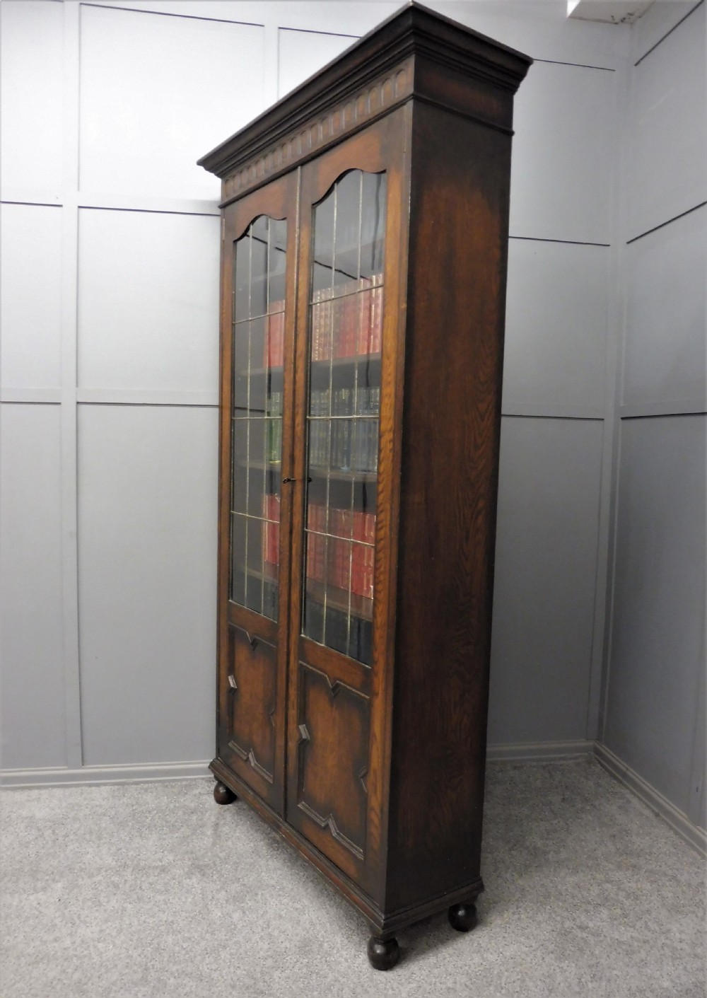 TALL SLIM OAK BOOKCASE View VIII