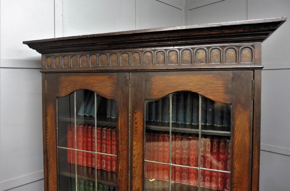 TALL SLIM OAK BOOKCASE View X