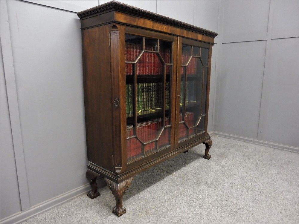EDWARDIAN MAHOGANY BOOKCASE BY MAPLE AND CO
