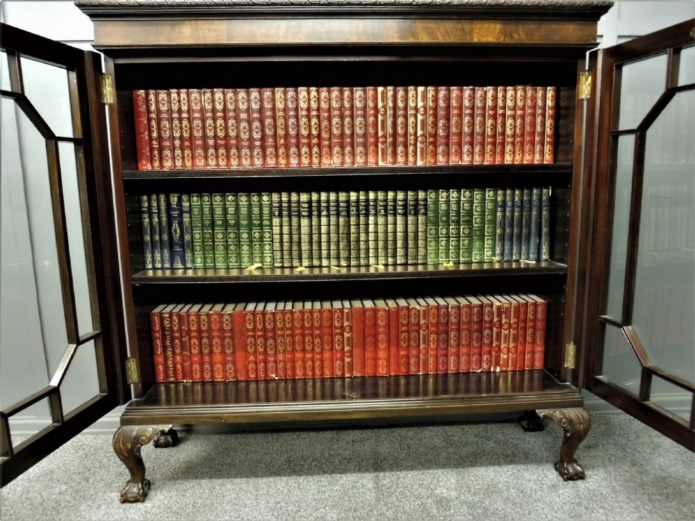 EDWARDIAN MAHOGANY BOOKCASE BY MAPLE AND CO View VI