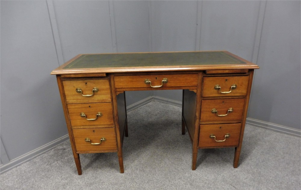 MAHOGANY DESK View III