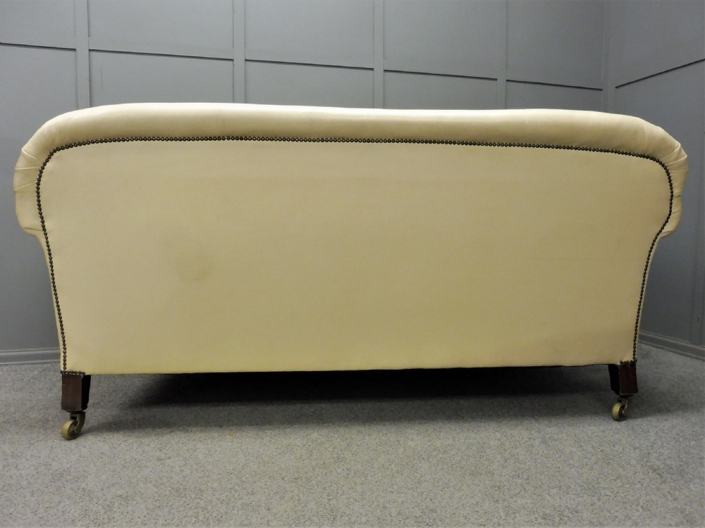 ANTIQUE LEATHER CHESTERFIELD SOFA CIRCA 1900 View VII