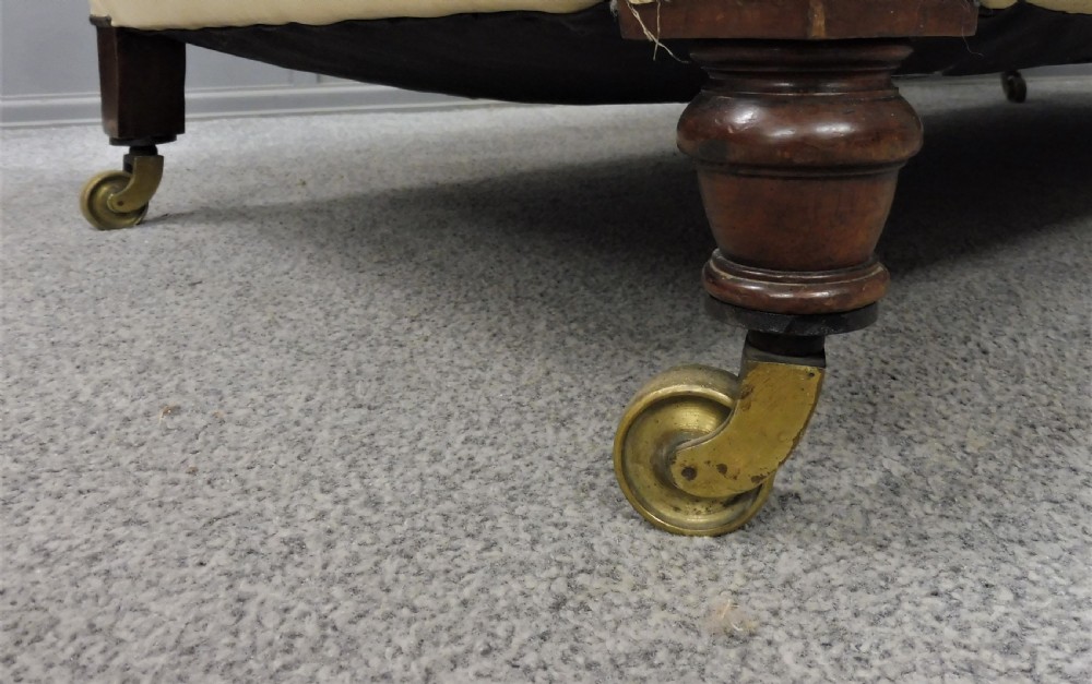 ANTIQUE LEATHER CHESTERFIELD SOFA CIRCA 1900 View X