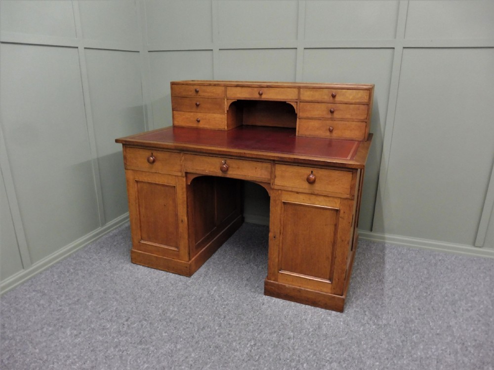 FULLY FITTED VICTORIAN OAK DESK View IV