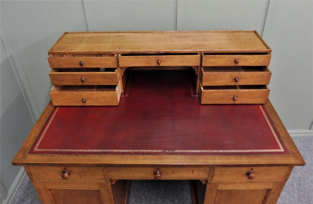 FULLY FITTED VICTORIAN OAK DESK View VIII
