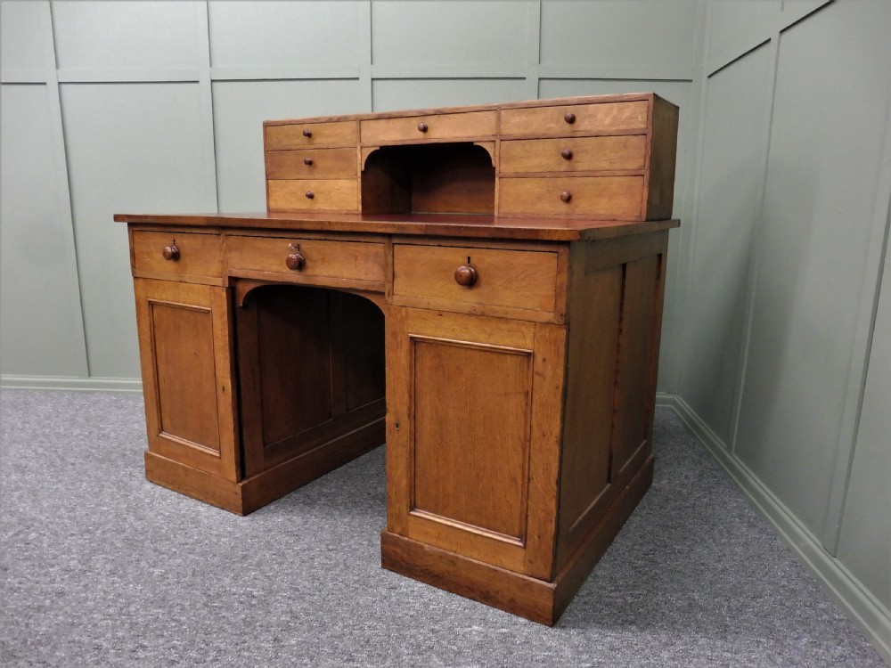 FULLY FITTED VICTORIAN OAK DESK View XV