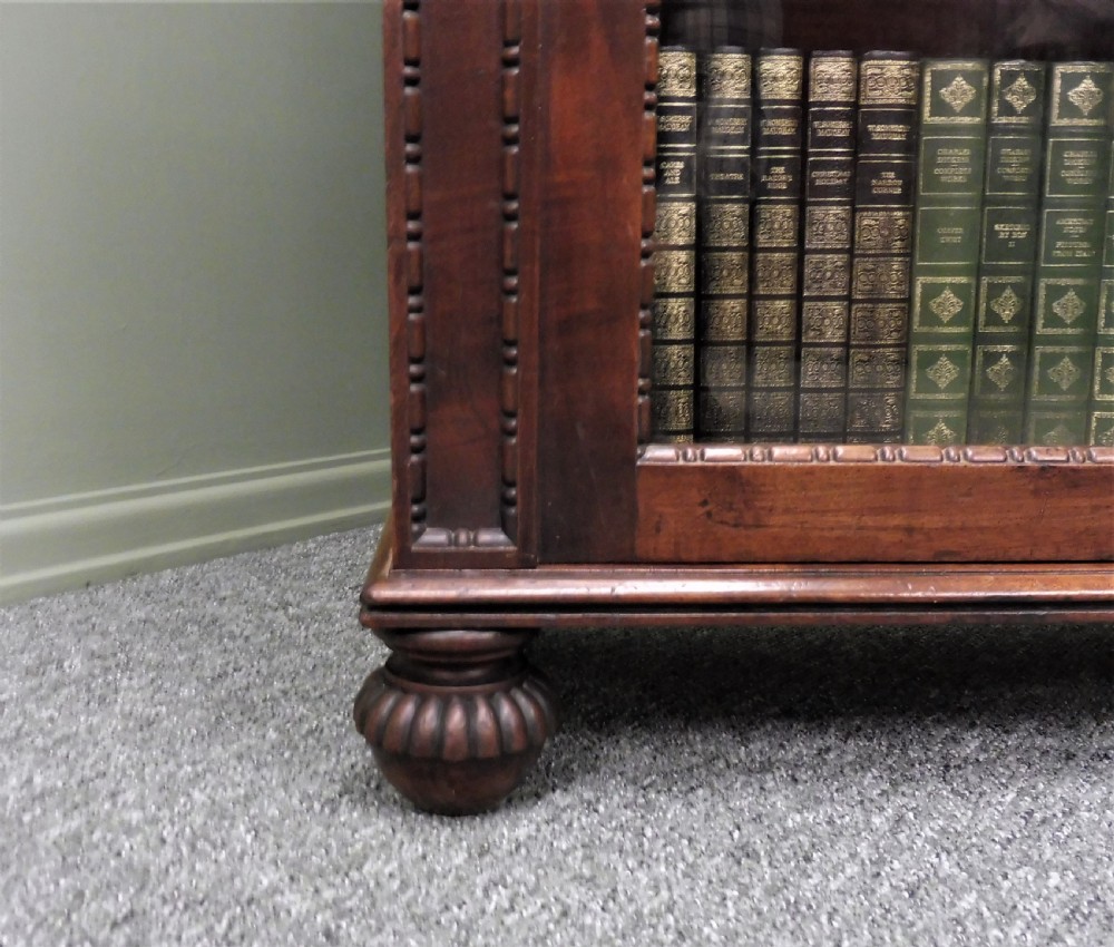 FINE QUALITY CHIFFIONER BOOKCASE ATTRIBUTED TO GILLOWS OF LANCASTER View VI