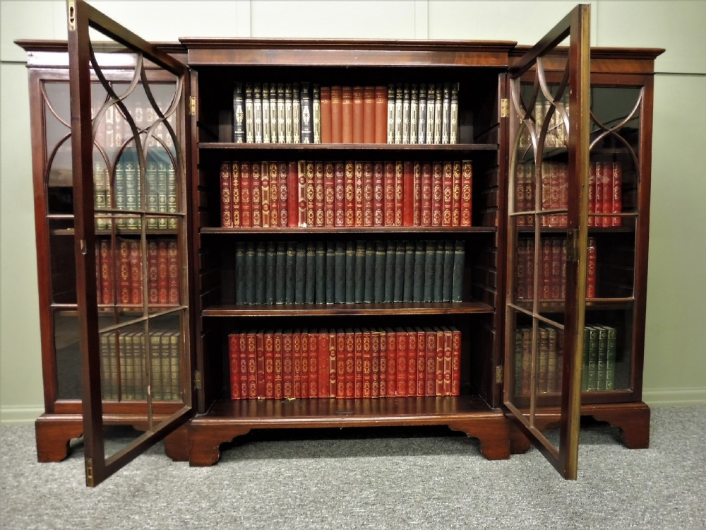 EDWARDIAN MAHOGANY BREAKFRONT BOOKCASE View VIII