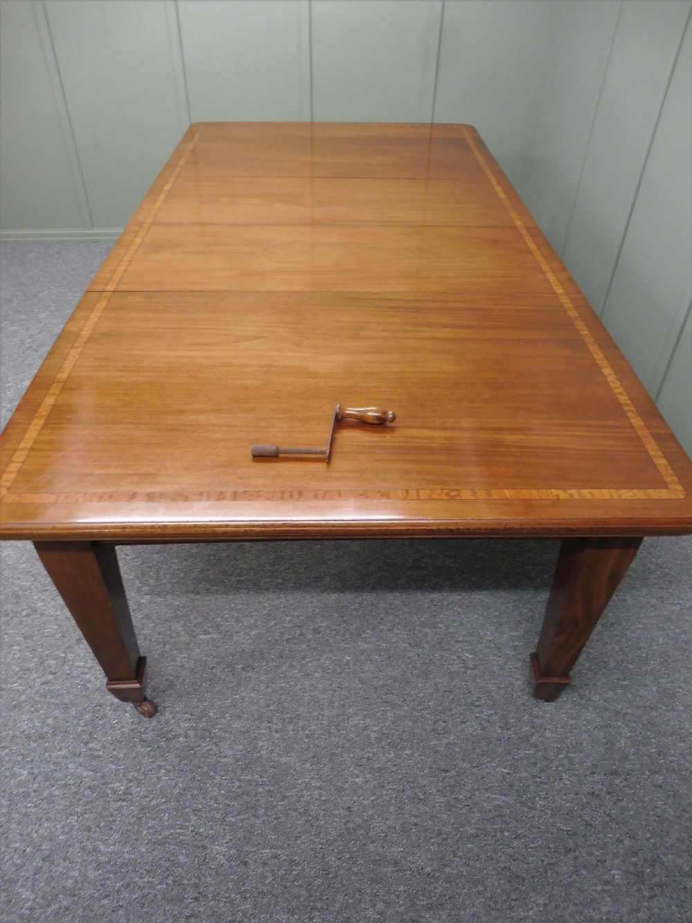 WALNUT INLAID EXTENDING DINING TABLE CIRCA 1900 View VI