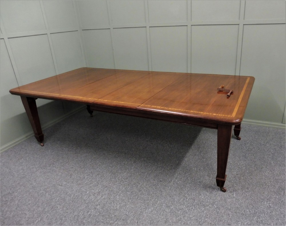 WALNUT INLAID EXTENDING DINING TABLE CIRCA 1900 View XI