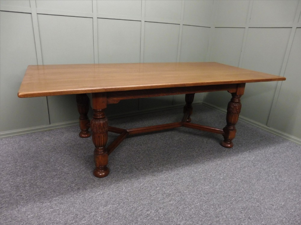 LARGE OAK FARMHOUSE TABLE SEATS 8-10 View VII