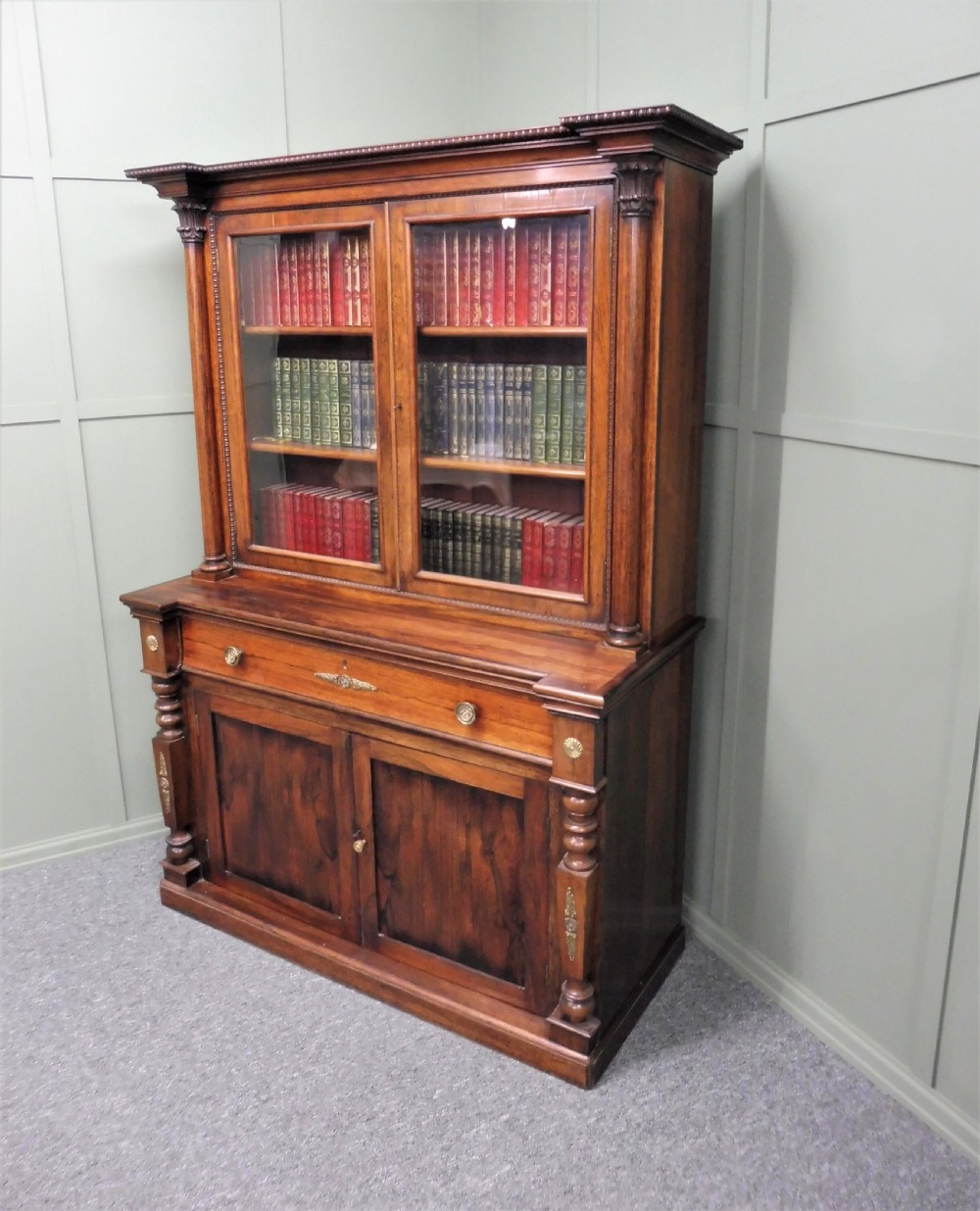 EARLY 19TH CENTURY ROSEWOOD BOOKCASE View IV
