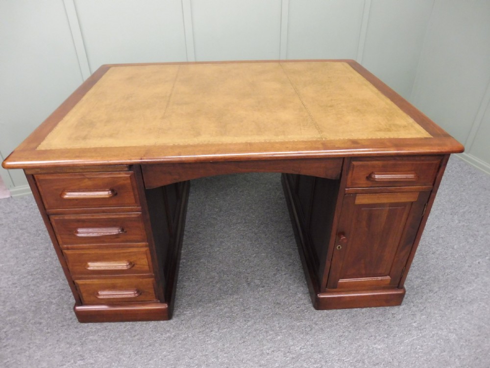 MAHOGANY LEATHER TOPPED PARTNERS DESK View II