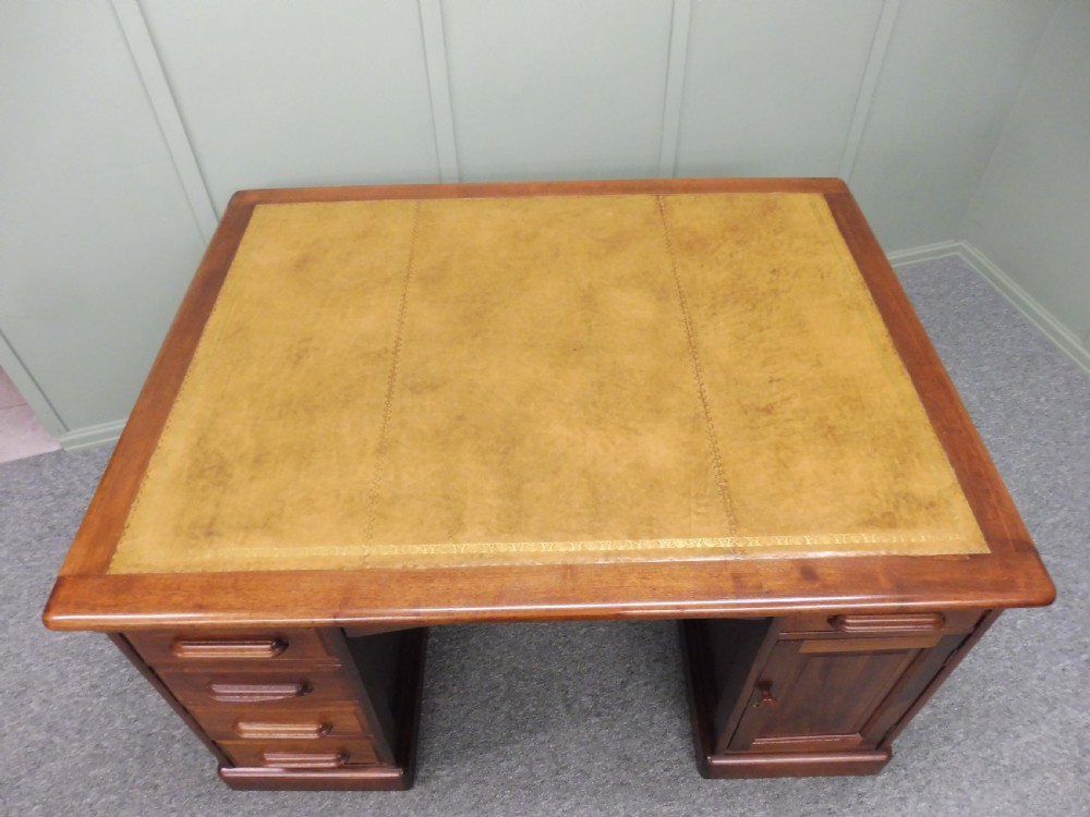 MAHOGANY LEATHER TOPPED PARTNERS DESK View III