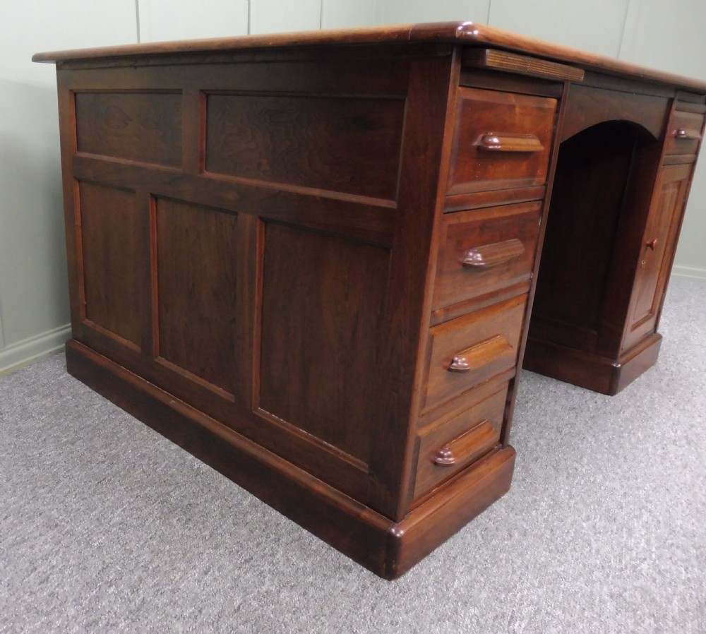 MAHOGANY LEATHER TOPPED PARTNERS DESK View V