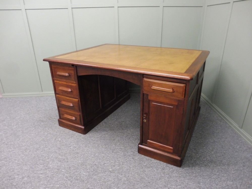 MAHOGANY LEATHER TOPPED PARTNERS DESK View XI